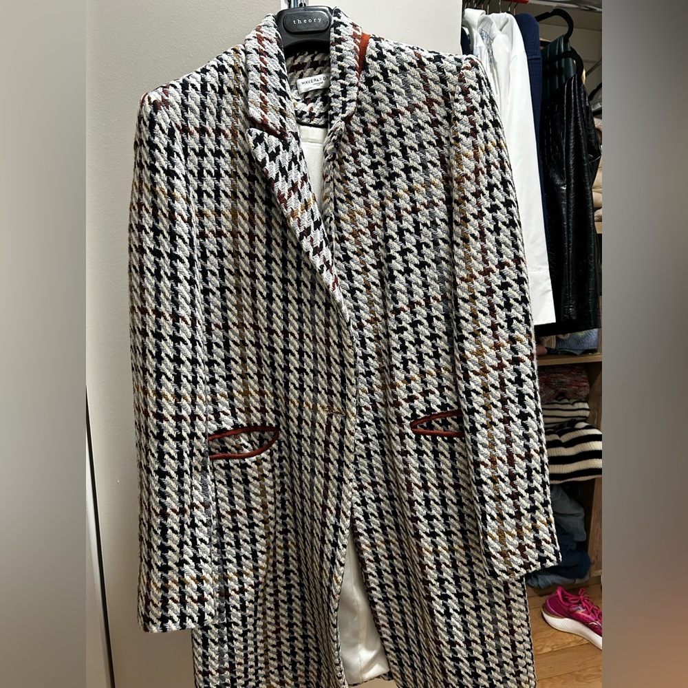 Houndstooth pea coat